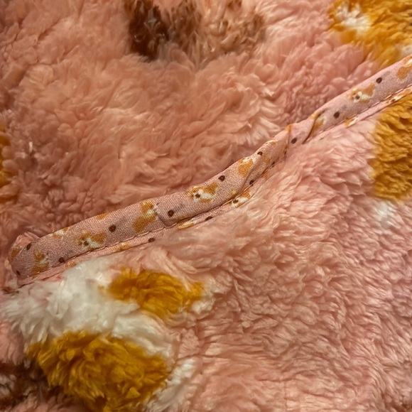 CORGI 😍 Super Soft Giant Sherpa Hoodie - Picture 9 of 9